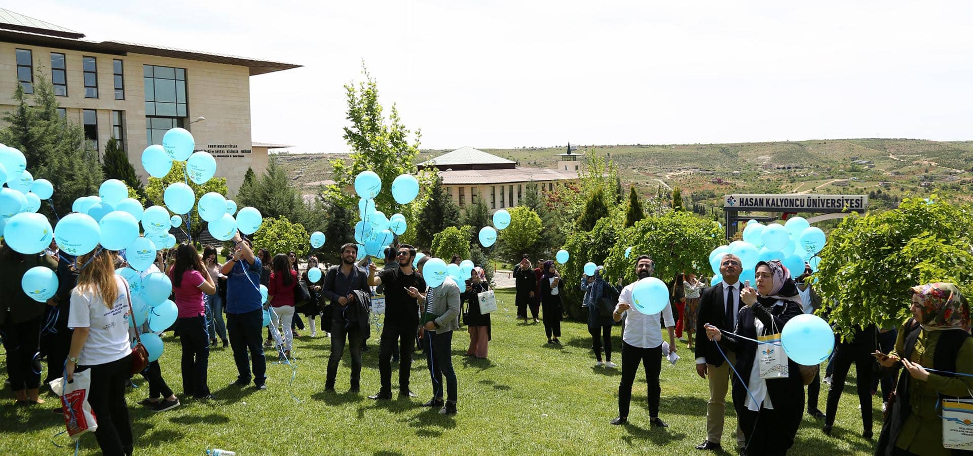 HKÜ'den Otizm Farkındalık Günü Etkinliği
