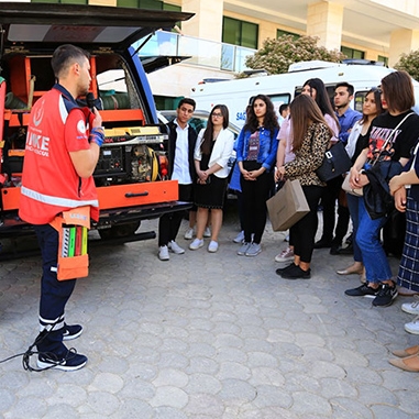 hku-afetlerde-saglik-hizmetleri hku-afetlerde-saglik-hizmetleri