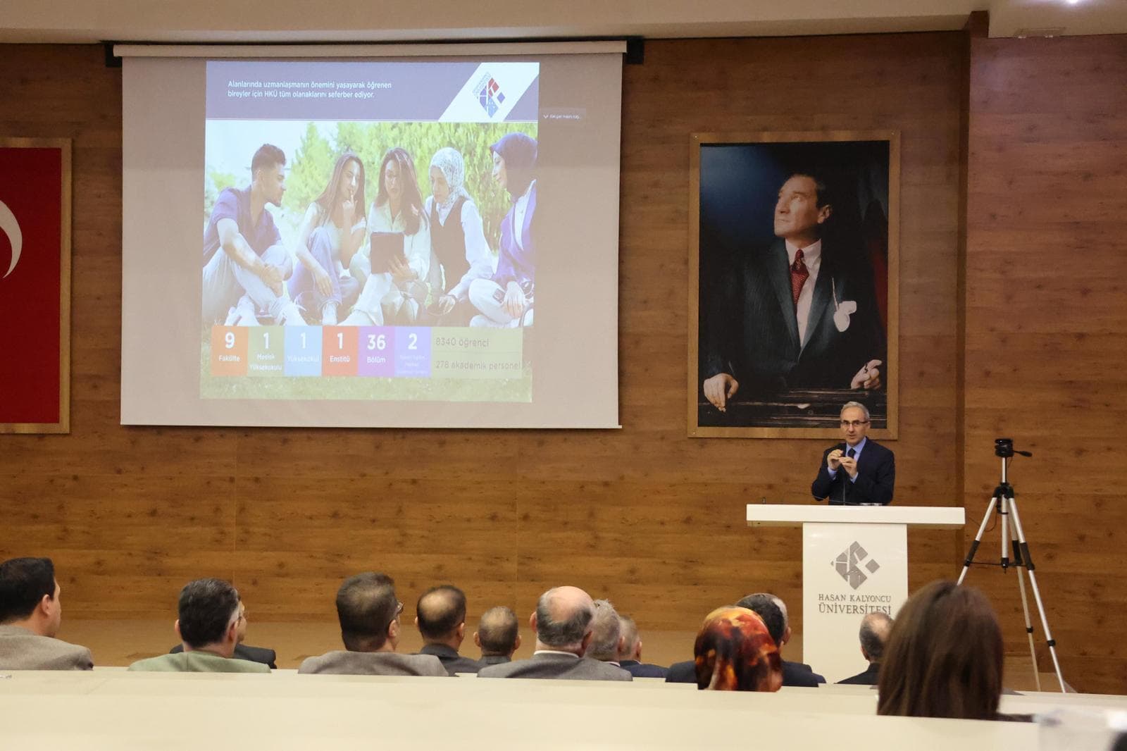 HKU Convenes 2024 External Advisory Board Meeting with Stakeholders