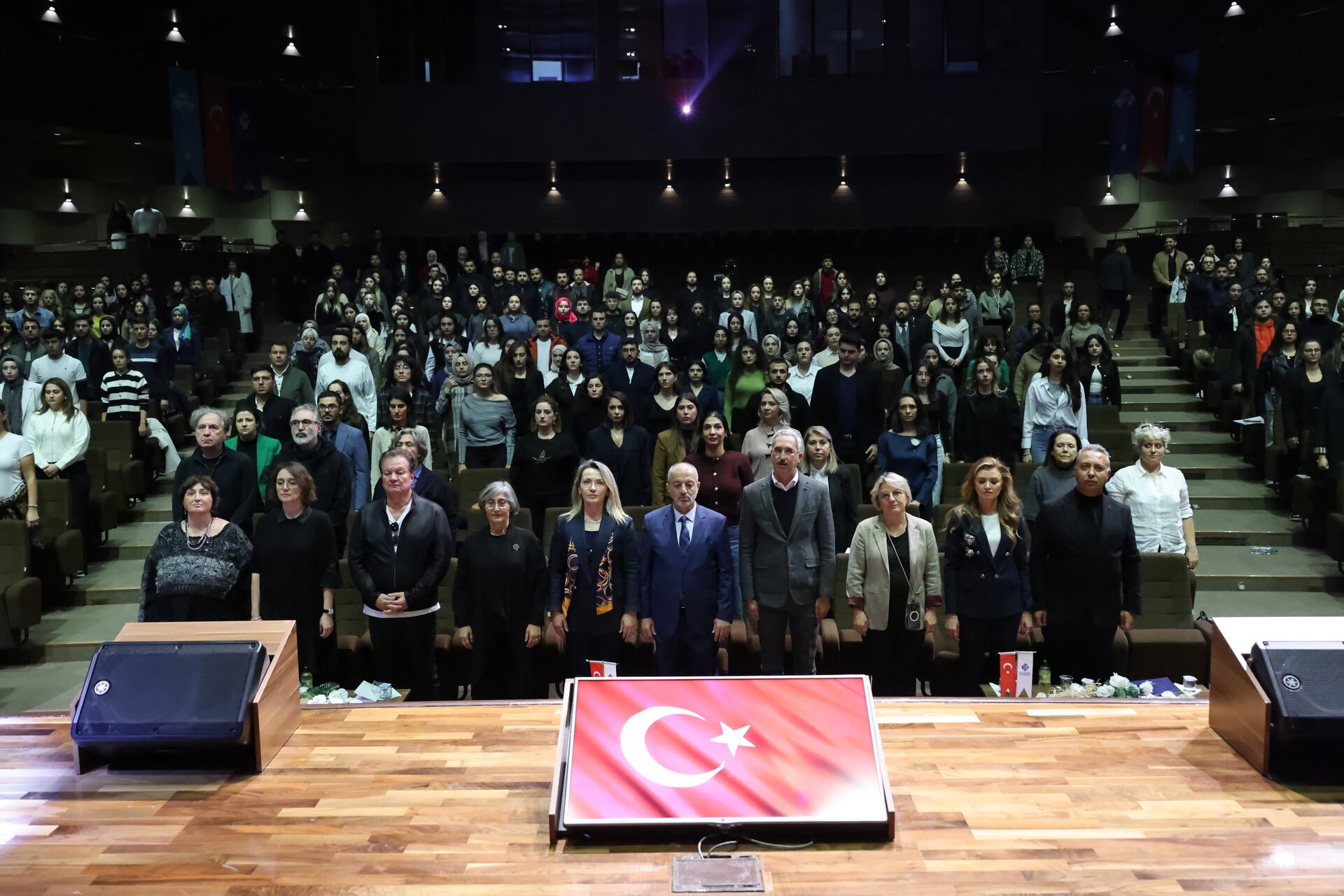 Kentsel Direnclilik ve Afetler Paneli HKUde Gerceklestirildi1