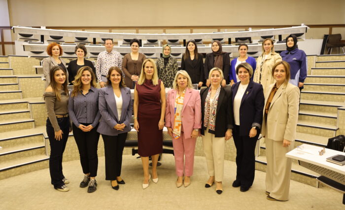 Hasan Kalyoncu Üniversitesi’nde GİKAD Üyelerine Yönelik “Eğiticinin Eğitimi” Programı Gerçekleştirildi4 Hasan Kalyoncu Üniversitesi’nde GİKAD Üyelerine Yönelik “Eğiticinin Eğitimi” Programı Gerçekleştirildi4