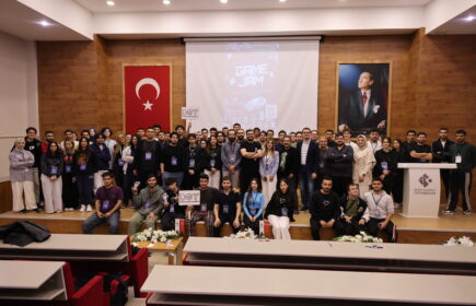 Hasan Kalyoncu Üniversitesi’nde 120 Oyun Geliştiricisi “HKÜ Game Jam 2025”te Buluştu1 Hasan Kalyoncu Üniversitesi’nde 120 Oyun Geliştiricisi “HKÜ Game Jam 2025”te Buluştu1